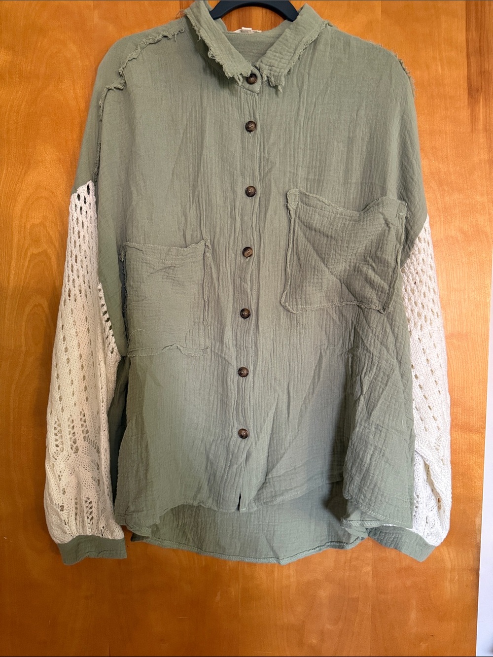POL Olive Green Gauze Button-Front Shirt with Cream Knit Sleeves Sz L Oversized